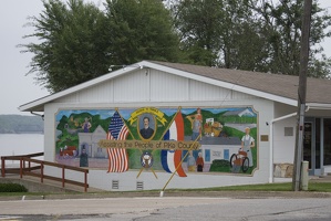 313-8818 Louisiana MO - Mural